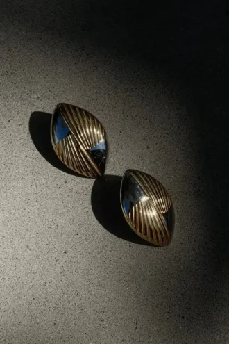 felicity mixed metal oval earrings gold 1 330x495 - Felicity Mixed Metal Oval Earrings - Gold