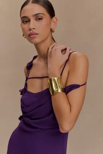 Ilania Textured Bangle – Gold