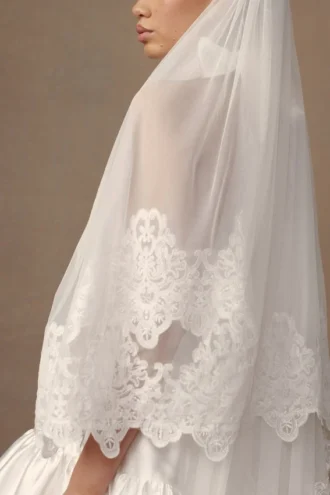 Paulette Lace Trim Veil – White