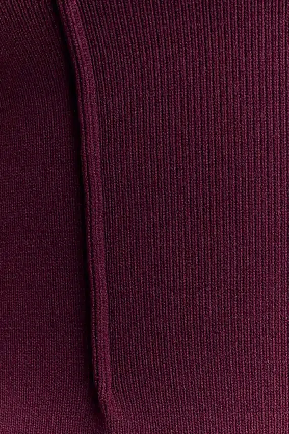 Romaine High Neck Bandage Knit Top – Wine Romaine High Neck Bandage Knit Top – Wine