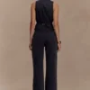 Selene Sleeveless Halter Shirt – Black
