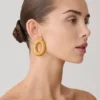 Yara Metal Wounded Stud Earring – Gold Yara Metal Wounded Stud Earring – Gold